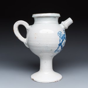 A very rare blue and white Brussels faience wet drug or syrup jar inscribed 'S. IVIVBINIS' — 照片 5