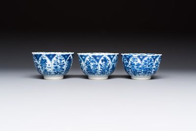 10 Chinese blue and white cups and 16 saucers, Kangxi and later — foto 11