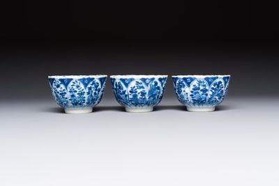 10 Chinese blue and white cups and 16 saucers, Kangxi and later — foto 13