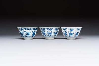 10 Chinese blue and white cups and 16 saucers, Kangxi and later — foto 16