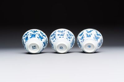 10 Chinese blue and white cups and 16 saucers, Kangxi and later — foto 21