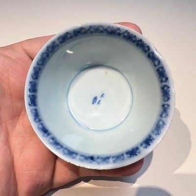 10 Chinese blue and white cups and 16 saucers, Kangxi and later — foto 51