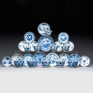 10 Chinese blue and white cups and 16 saucers, Kangxi and later — foto 1