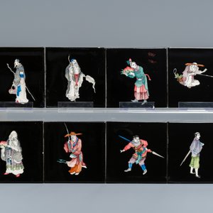 106 polychrome Delftse tegels met decor van Chinezen op zwarte fondkleur, Makkum, 1985 — foto 14