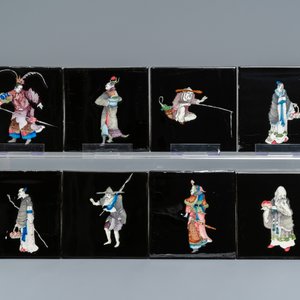 106 polychrome Delftse tegels met decor van Chinezen op zwarte fondkleur, Makkum, 1985 — foto 8