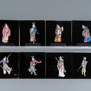 106 polychrome Delftse tegels met decor van Chinezen op zwarte fondkleur, Makkum, 1985 — foto 10