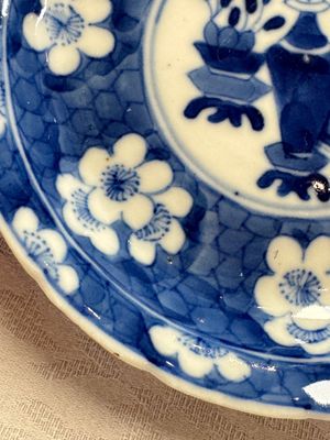 11 Chinese blue and white cups and 10 saucers, Kangxi and jade marks, 18/19th C. — photo 3
