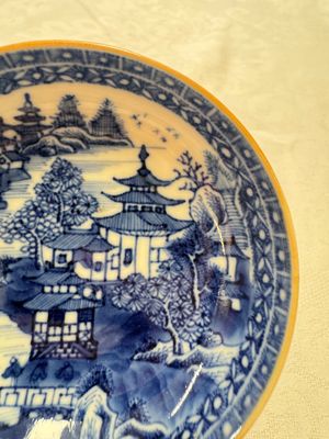 11 Chinese blue and white cups and 10 saucers, Kangxi and jade marks, 18/19th C. — photo 39