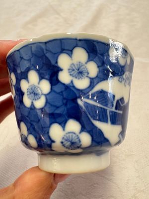 11 Chinese blue and white cups and 10 saucers, Kangxi and jade marks, 18/19th C. — photo 69