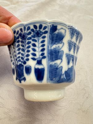 11 Chinese blue and white cups and 10 saucers, Kangxi and jade marks, 18/19th C. — photo 79