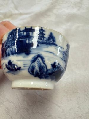 11 Chinese blue and white cups and 10 saucers, Kangxi and jade marks, 18/19th C. — photo 88