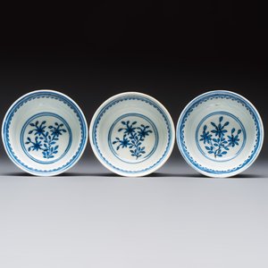 11 Chinese blue and white cups and 10 saucers, Kangxi and jade marks, 18/19th C. — photo 18