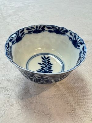 11 Chinese blue and white cups and 9 saucers, Kangxi and jade marks, Kangxi and later — photo 23