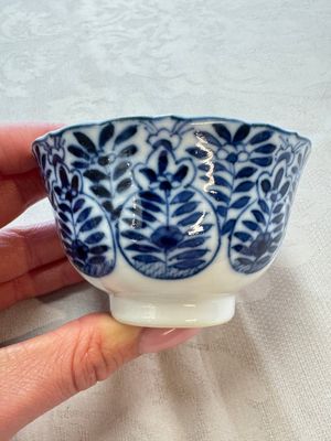 11 Chinese blue and white cups and 9 saucers, Kangxi and jade marks, Kangxi and later — photo 24