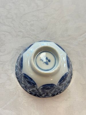11 Chinese blue and white cups and 9 saucers, Kangxi and jade marks, Kangxi and later — photo 32