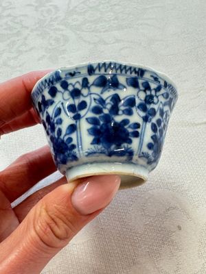 11 Chinese blue and white cups and 9 saucers, Kangxi and jade marks, Kangxi and later — photo 4