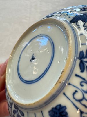 11 Chinese blue and white cups and 9 saucers, Kangxi and jade marks, Kangxi and later — photo 44