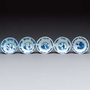 11 Chinese blue and white cups and 9 saucers, Kangxi and jade marks, Kangxi and later — photo 12