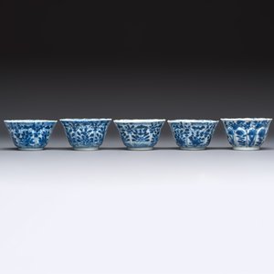 11 Chinese blue and white cups and 9 saucers, Kangxi and jade marks, Kangxi and later — photo 8