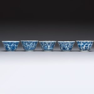 11 Chinese blue and white cups and 9 saucers, Kangxi and jade marks, Kangxi and later — photo 9