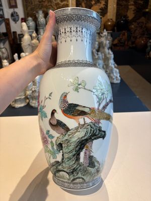 11 Chinese famille rose vases, Guang Hua Yi Pin 光華藝品, Qianlong and Jingdezhen marks, 20th C. — foto 1