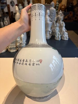 11 Chinese famille rose vases, Guang Hua Yi Pin 光華藝品, Qianlong and Jingdezhen marks, 20th C. — foto 10