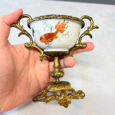11 Chinese famille rose wares, one with gilt-bronze mounts — 照片 28