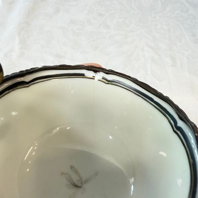 11 Chinese famille rose wares, one with gilt-bronze mounts — 照片 32