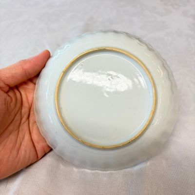 11 Chinese famille rose wares, one with gilt-bronze mounts — 照片 40