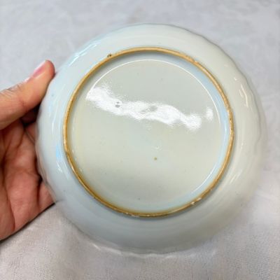 11 Chinese famille rose wares, one with gilt-bronze mounts — 照片 44