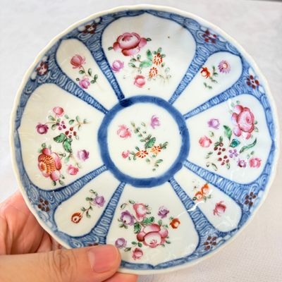 11 Chinese famille rose wares, one with gilt-bronze mounts — 照片 45