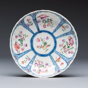 11 Chinese famille rose wares, one with gilt-bronze mounts — 照片 8