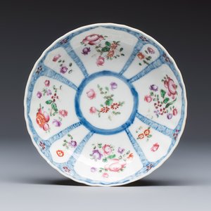 11 Chinese famille rose wares, one with gilt-bronze mounts — 照片 10