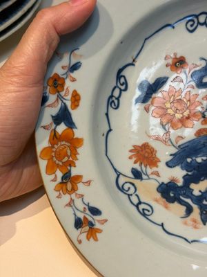 11 Chinese Imari-style and blue and white wares, Yongzheng/Qianlong — foto 13