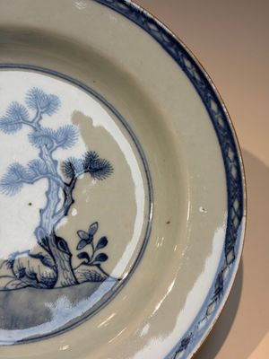 11 Chinese Imari-style and blue and white wares, Yongzheng/Qianlong — foto 22