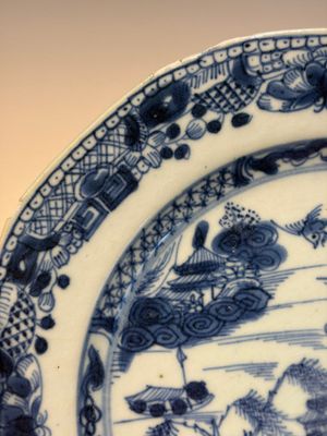 11 Chinese Imari-style and blue and white wares, Yongzheng/Qianlong — foto 44