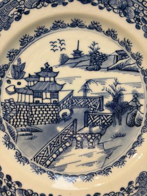 11 Chinese Imari-style and blue and white wares, Yongzheng/Qianlong — foto 87