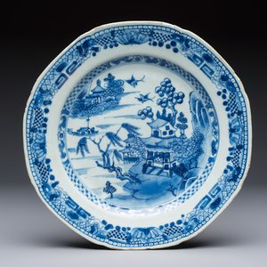 11 Chinese Imari-style and blue and white wares, Yongzheng/Qianlong — foto 17