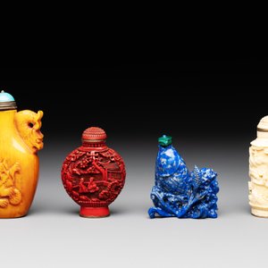 11 Chinese lacquer, carved stone and porcelain wares,  20th C. — photo 10