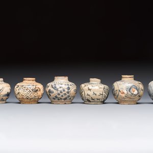 11 Chinese Swatow blue and white jarlets, Ming — photo 11