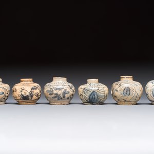 11 Chinese Swatow blue and white jarlets, Ming — photo 8