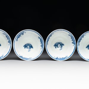 11 Japanese blue and white cups and 12 saucers with floral design, Chenghua mark, Meiji, 19th C. — photo 12