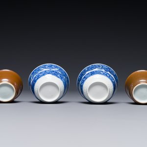 12 Chinese blauw-witte koppen en 13 schotels, waarvan met capucijnbruine glazuur, Kangxi/Qianlong — foto 6