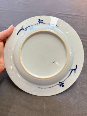 12 Chinese blue and white plates with figural and floral design, 18th C. — 照片 12
