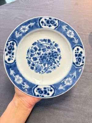 12 Chinese blue and white plates with figural and floral design, 18th C. — 照片 18