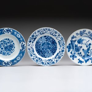 12 Chinese blue and white plates with figural and floral design, 18th C. — 照片 6