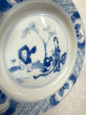 12 Chinese blue and white saucers with figural design, lingzhi and Chenghua marks, Kangxi — photo 7