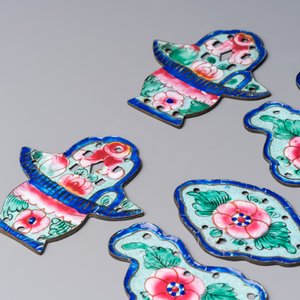 12 Chinese Canton enamel hanging ornaments, 18/19th C. — foto 2