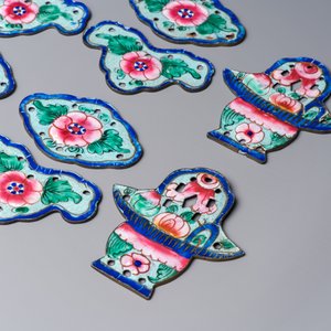 12 Chinese Canton enamel hanging ornaments, 18/19th C. — foto 4