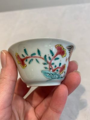 12 Chinese famille rose 'rooster' cups, Yongzheng/Qianlong — photo 20